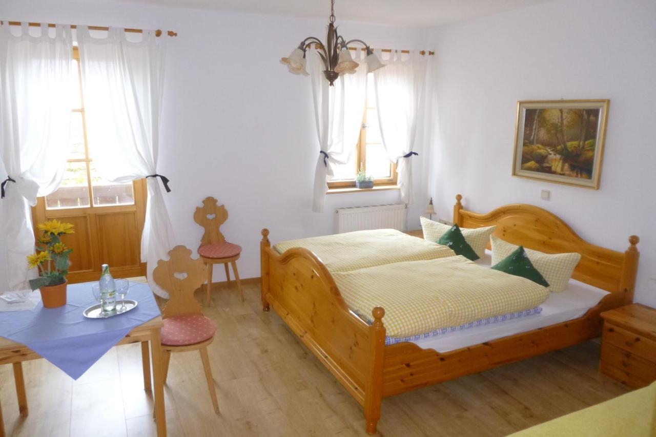 Landgasthof Berg Eurasburg Δωμάτιο φωτογραφία